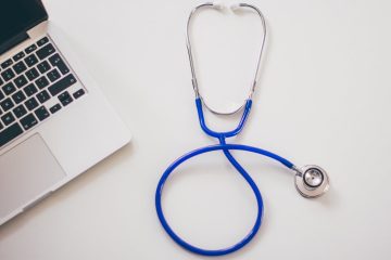 computer desk laptop stethoscope